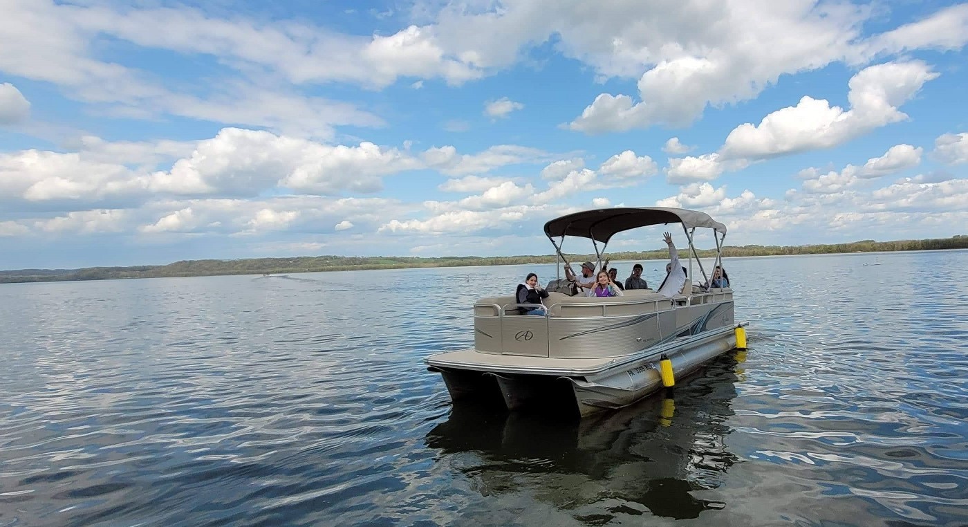 Pontoon Boat Rentals in Wrightsville, PA Long Level Marina